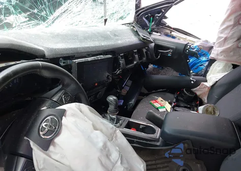 2017 Toyota Tacoma Trd Sport from USA, damaged, VIN 5TFDZ5BN4HX023362